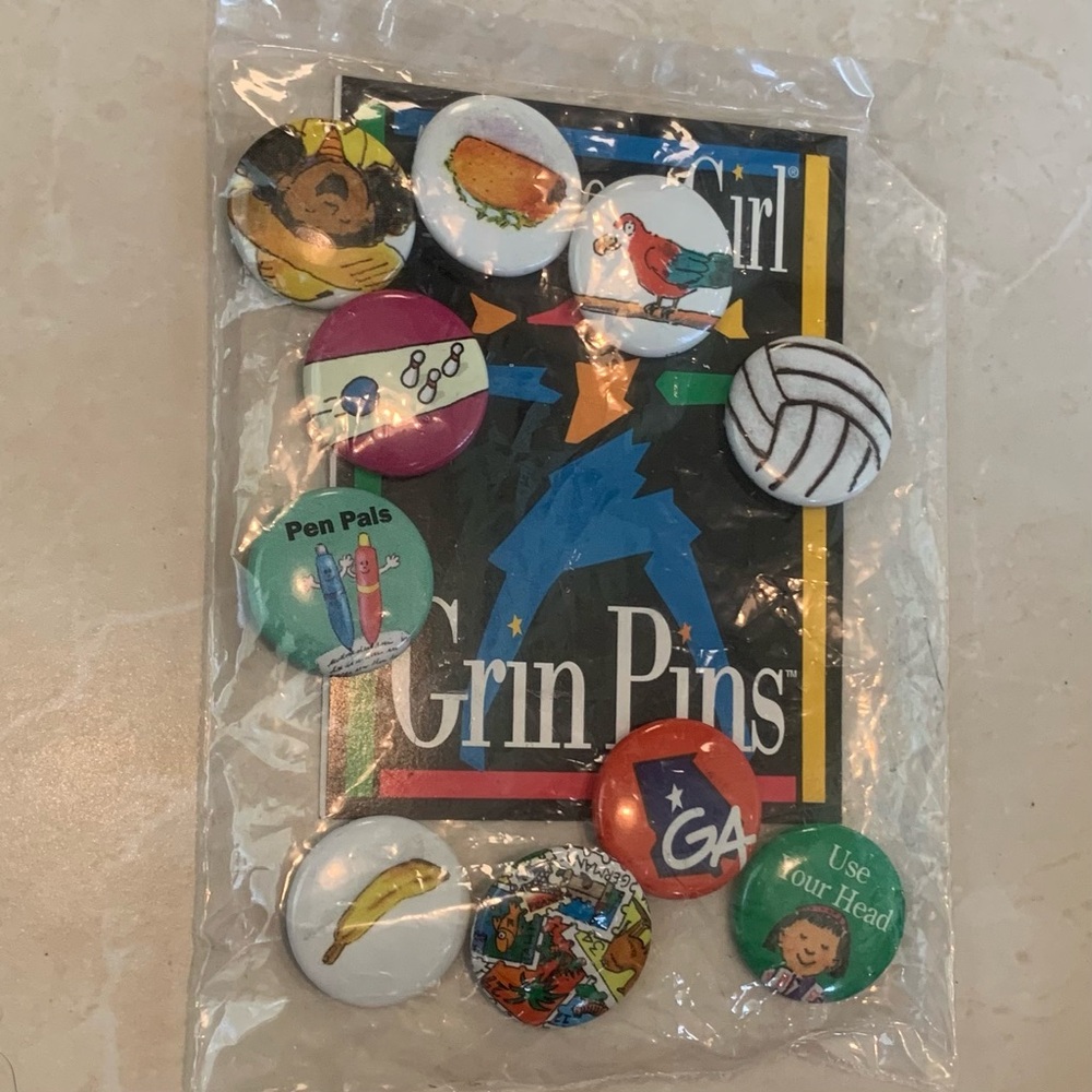 American Girl Grin Pins 1994 Sealed Bag 10 pin package collection Rare Find VTG - Picture 4 of 7